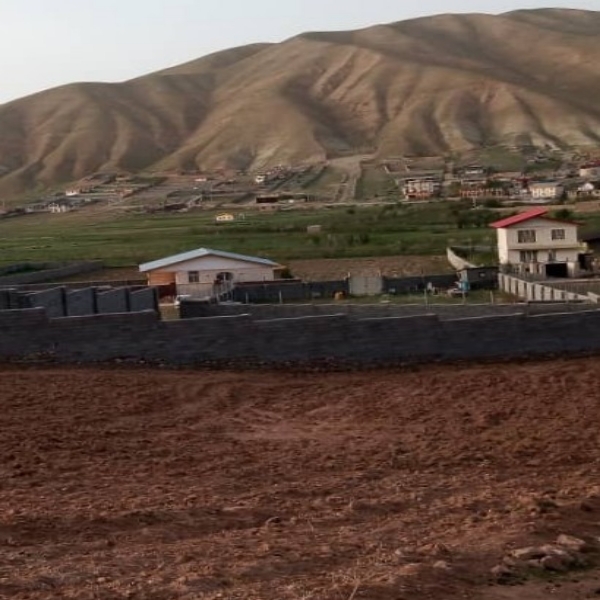زمین ویلایی ۶۰۰ متر مربع با منظره بکر