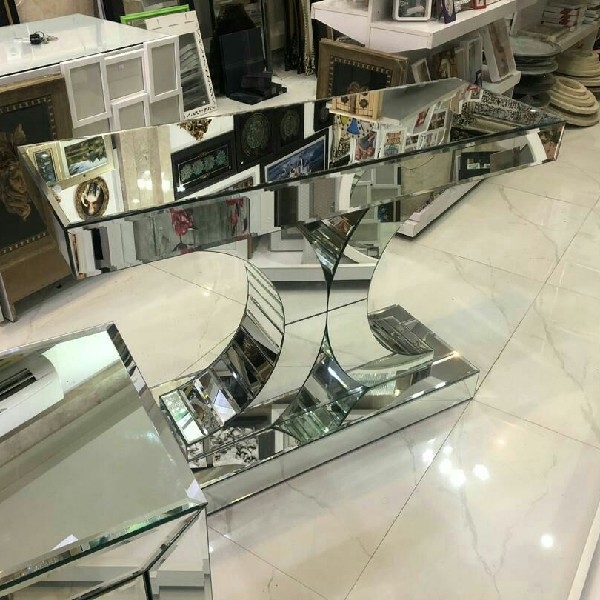 کنسول تمام آینه