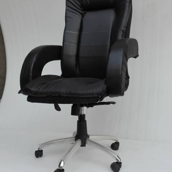 تعمیرات صندلی‌های اداری چرخ دار کامپیوتری مجید (درمحل)