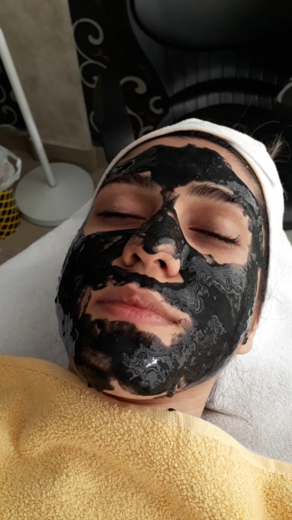 خدمات پوست