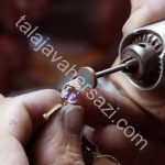 آموزش حکاکی روی گوهر