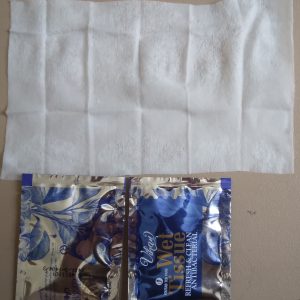 دستمال مرطوب تک نفره